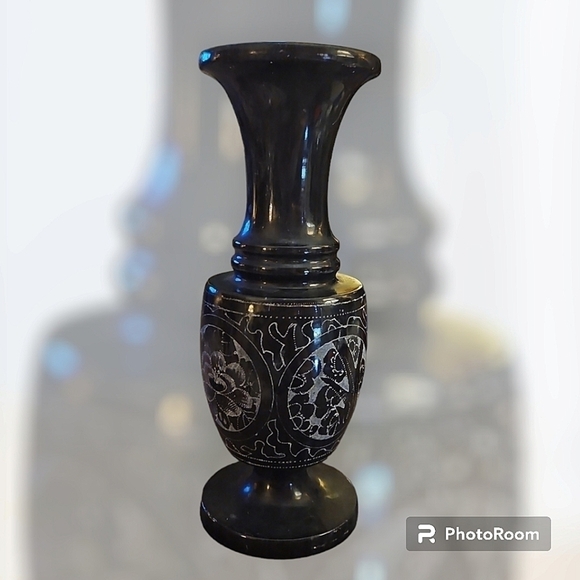 VTG Black Onyx Floral Etched Castlecore Outdoor Patio Vase - Picture 1 of 10